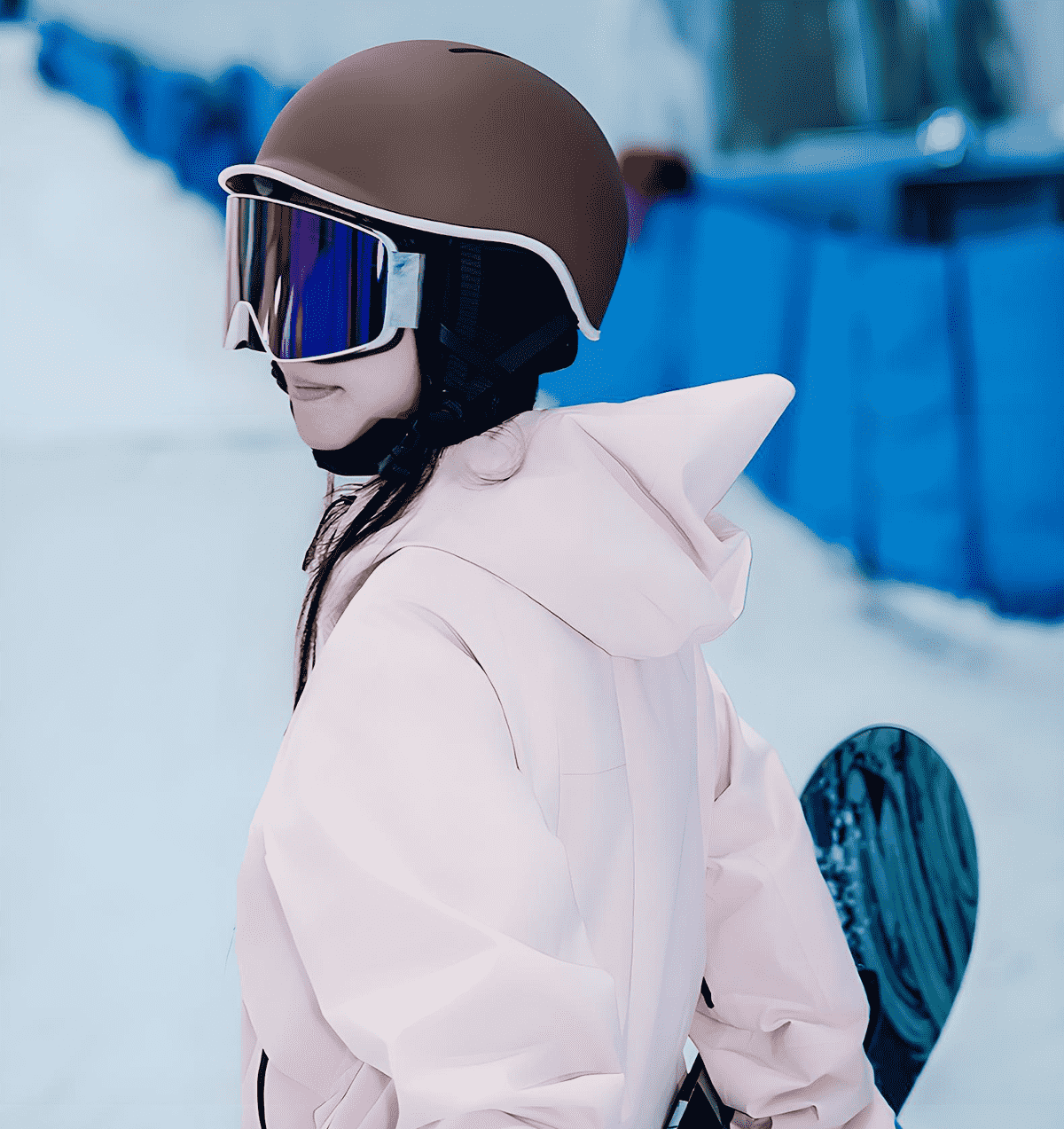 ski helmet with small brim